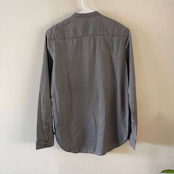 Paige Sophia Chambray Shirt Womens XS London Sky Gray Button Down Casual Classic - Picture 2 of 9